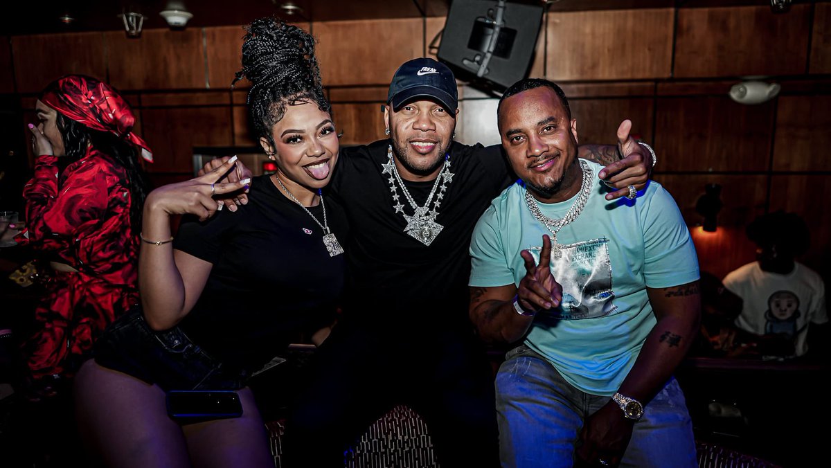 DJQUICKSILVA's tweet photo. Salute my guy @official_flo stopping by #ParkFridays @theparkat14th #WhereAmazingHappens 🔥🔥 

This &amp; Every Friday you never know who will stop by 😎

#ThePartyKingpin
#QuickSilva #QuickSilvaShow 
#IdontDJiPerform 
#InRealLife
#WhoIsQuickSilva https://t.co/NcgPYV7aLr