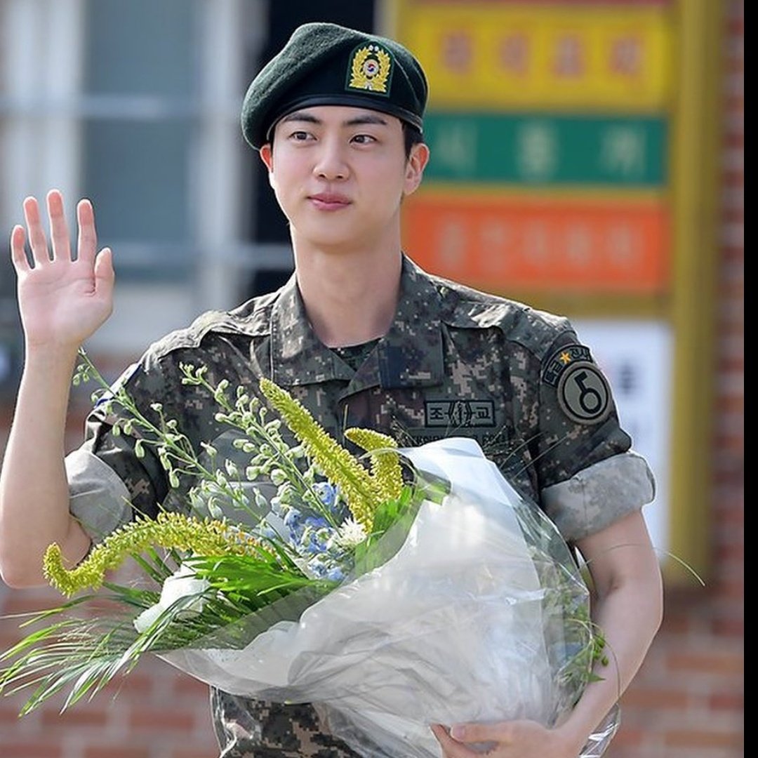 He's finally out! Jin is free! Welcome back home, World Wide Handsome 💜