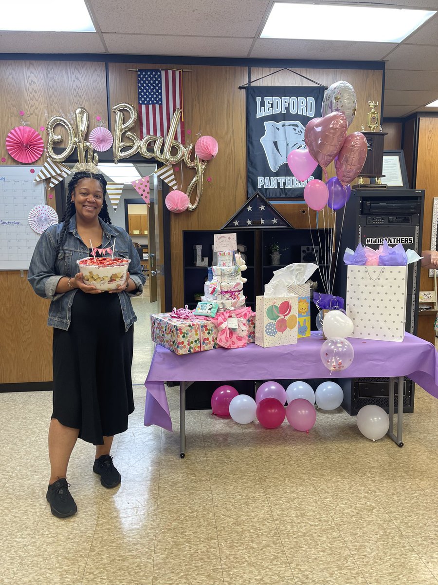 Lead_with_Z's tweet photo. My amazing office staff threw me a surprise baby shower today! Words can’t express how much I love my crew!!! Don’t mind me being my silly self 😂#LedfordProud #Grateful #GirlMom https://t.co/L1boVde0No