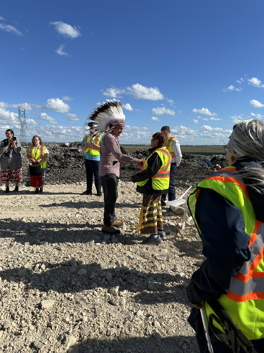 Sandra DeLaronde (@sandradelaronde) on Twitter photo In a most respectful ceremony Premier Wab Kinew offered prayers for good outcomes for the landfill search today June 11,2024. The only action of note in Canada today! Gitchi-Miigwetch <a href="/WabKinew/">Wab Kinew</a> #searchthelandfill #marcedesmyran #morganharris
#maskodebinesikwe In a most respectful ceremony Premier Wab Kinew offered prayers for good outcomes for the landfill search today June 11,2024. The only action of note in Canada today! Gitchi-Miigwetch <a href="/WabKinew/">Wab Kinew</a> #searchthelandfill #marcedesmyran #morganharris
#maskodebinesikwe