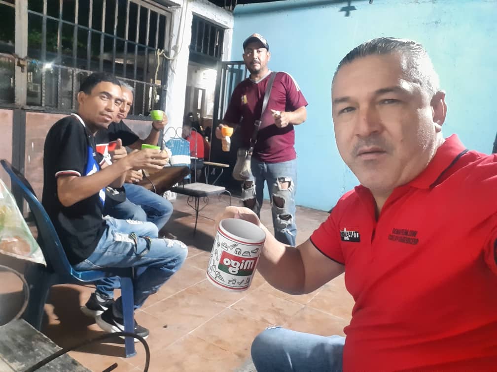 “Los pueblos oprimidos pueden liberarse sólo a través de la lucha. Está es una verdad simple y clara confirmado por la Historia”.
Kim Il Sung.

Desde el <a href="/MrtLibertador_/">Municipio Libertador Aragua</a> la Dirección Municipal realizó reunión operativa con el objetivo de construir y organizar el plan de trabajo.