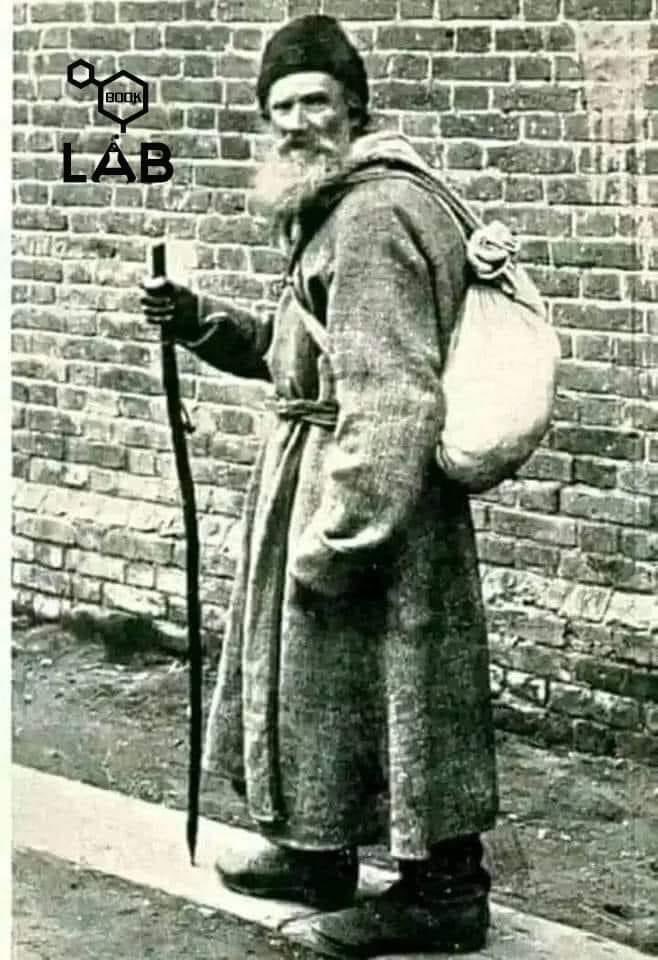 migerkhaliun6's tweet image. Энэ хүн ядуу биш, гуйлгачин бас орон гэргүй биш, дэлхийн уран зохиолын аварга Лев Толстой ...

“Надад шашны талаар хэтэрхий их юм битгий хэл, гэхдээ би шашныг үйлдлээрээ харъя. "
Өвдөлт мэдэрч байвал амьд гэсэн үг, харин бусдын өвдөлтийг мэдэрч байвал хүн гэсэн үг. "

#BookLab