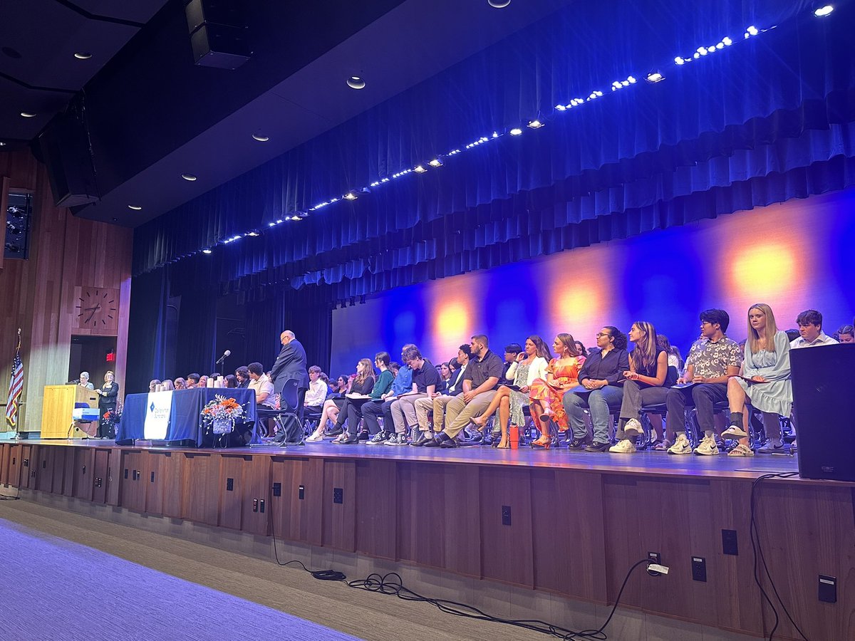 Liverpool Dollars For Scholars awarded 178 seniors a total of $135,435 in scholarships this evening. Thank you to the DFS Board members for all the time and effort you dedicate to this great cause throughout the year! #ThisisLiverpool