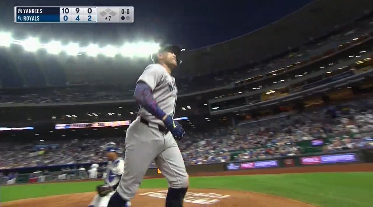 YanksCrew's tweet photo. The #Yankees are up 10-0 right now if you’re not tuned in. 📺 https://t.co/JJwuKm0Hpi