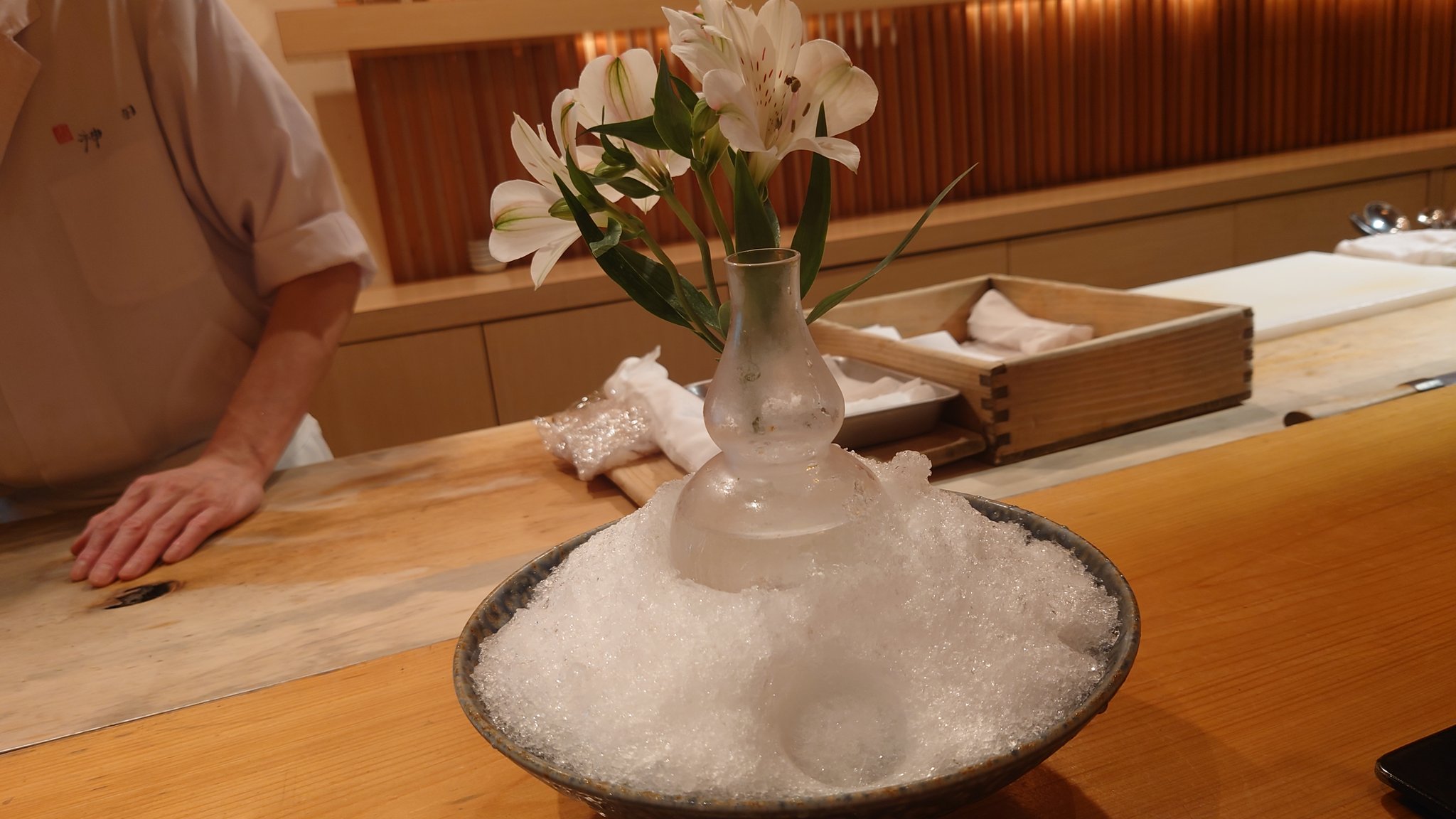 神田川俊郎 画 おめでたい席に 神田川俊郎 画 おめでたい席に