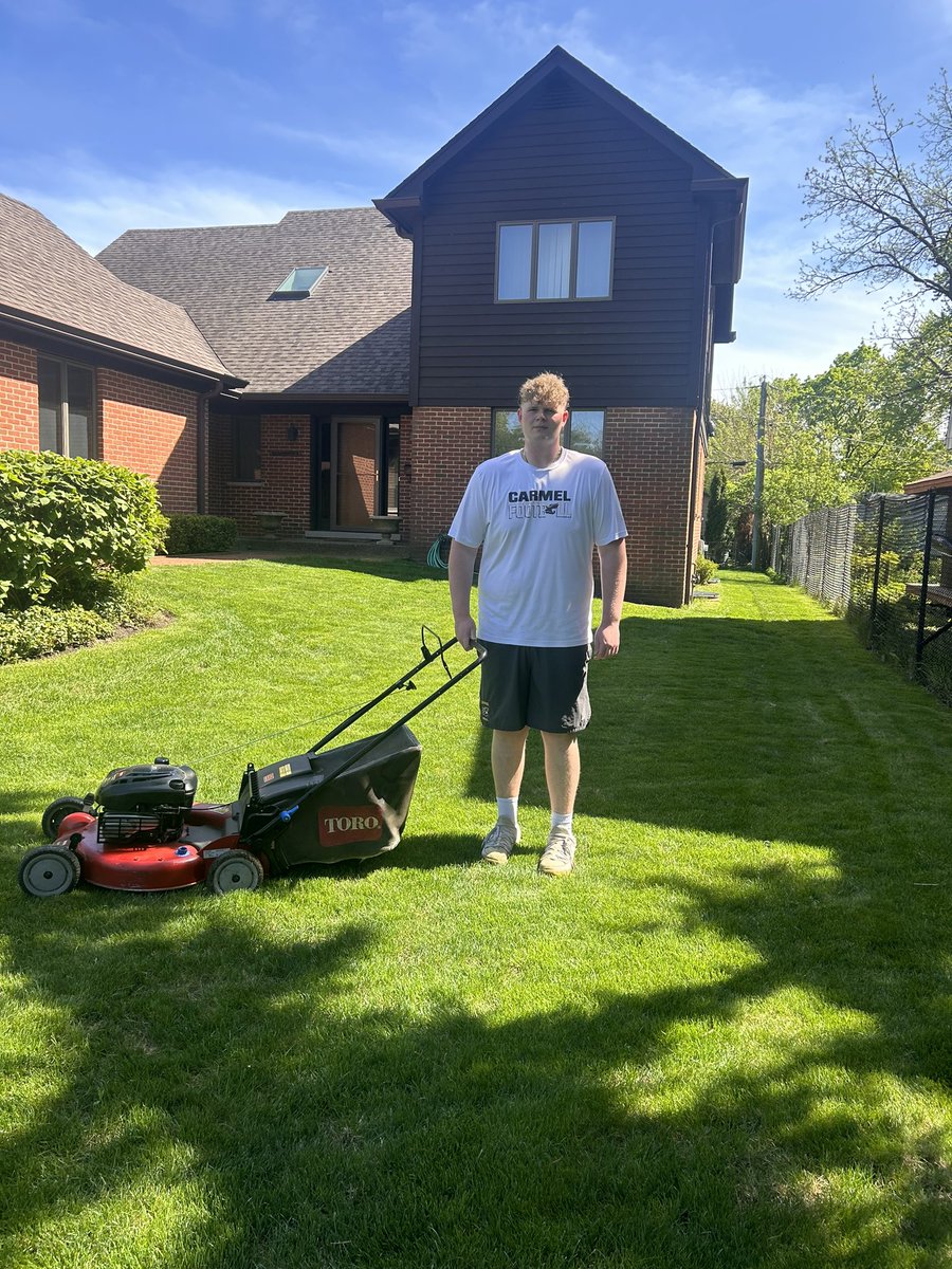 lamberti_tommy's tweet image. I started Lamberti’s Landscaping Company (LLC) in 5th grade. Now I’m proudly tending to 7 happy customers every week.  Being active in the community makes it a great summer gig!