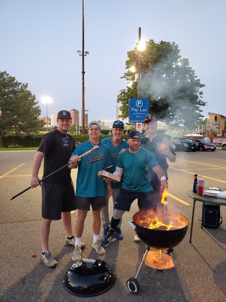 Cobras_Baseball's tweet photo. BEHOLD! Snakes move to 1-1 in @pnashbaseball play with an 8-2 win over the Merchants. MVP sword for @Ryan_McGie with a huge 3 run double for the lead and @JackPreimesber3 for his first Cobras bomba! Cheeseburgers for the lot #flamebroiled https://t.co/CUhKtEVUw6