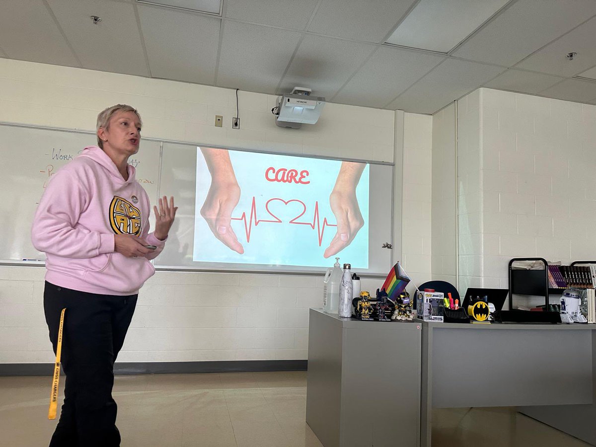 EricKeunne's tweet image. Excited for our @HaltonDSB  Internationally Trained Teachers in our AQ course to engage with Jacquie Pece, Principal &amp;amp; Adrienne Tolton, Head of Guidance, from @GarthWebbSS tonight! Their leadership insights were invaluable.  #EducationLeadership #InclusiveEducation #HDSB #GWSS