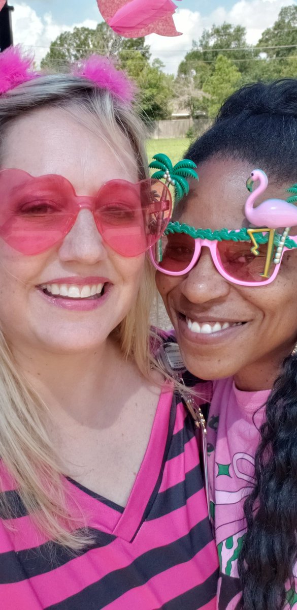 On Tuesdays, we wear touches of flamingo pink 🦩❤

#MPEKSAT 🏩 #KSAT2024 🍎 #Flamazing 🥰 #SummerFun 😎