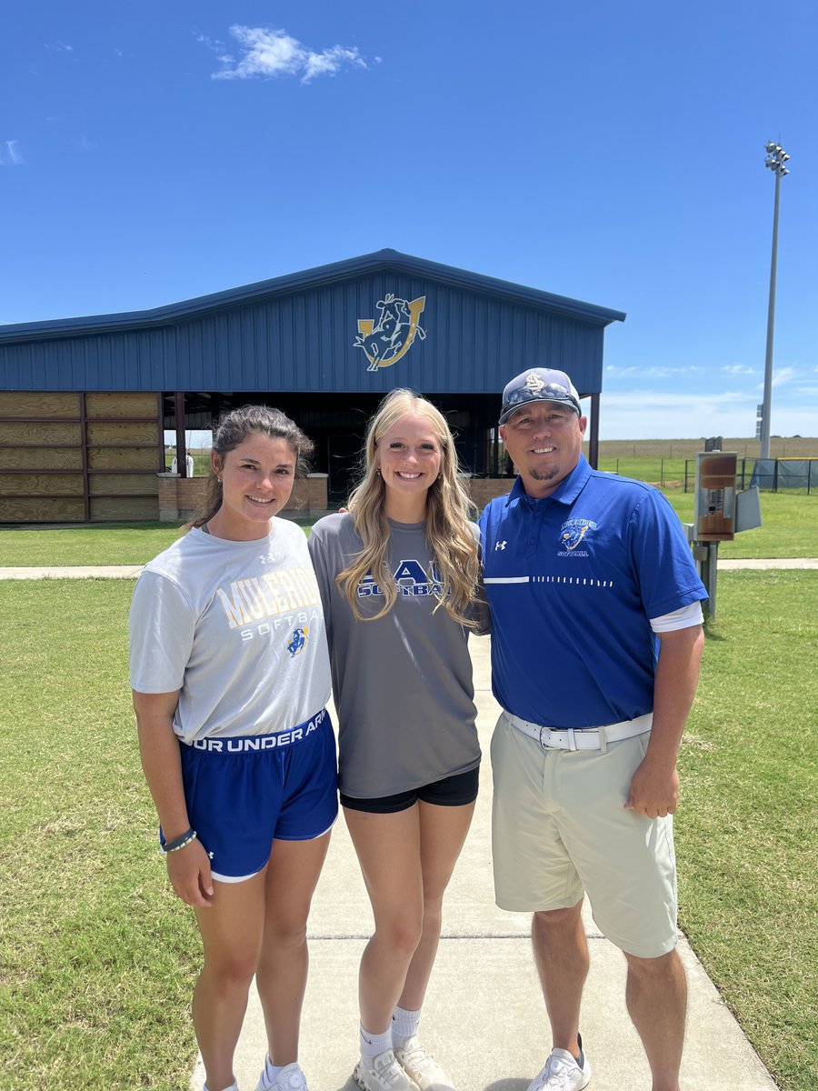 Taci Mitchell tweet media