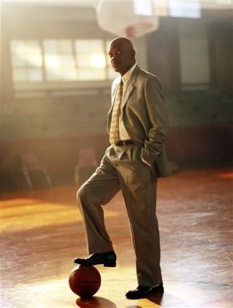 JWepp's tweet photo. Only man that can save the Lakers. https://t.co/i6nc1vIy6s
