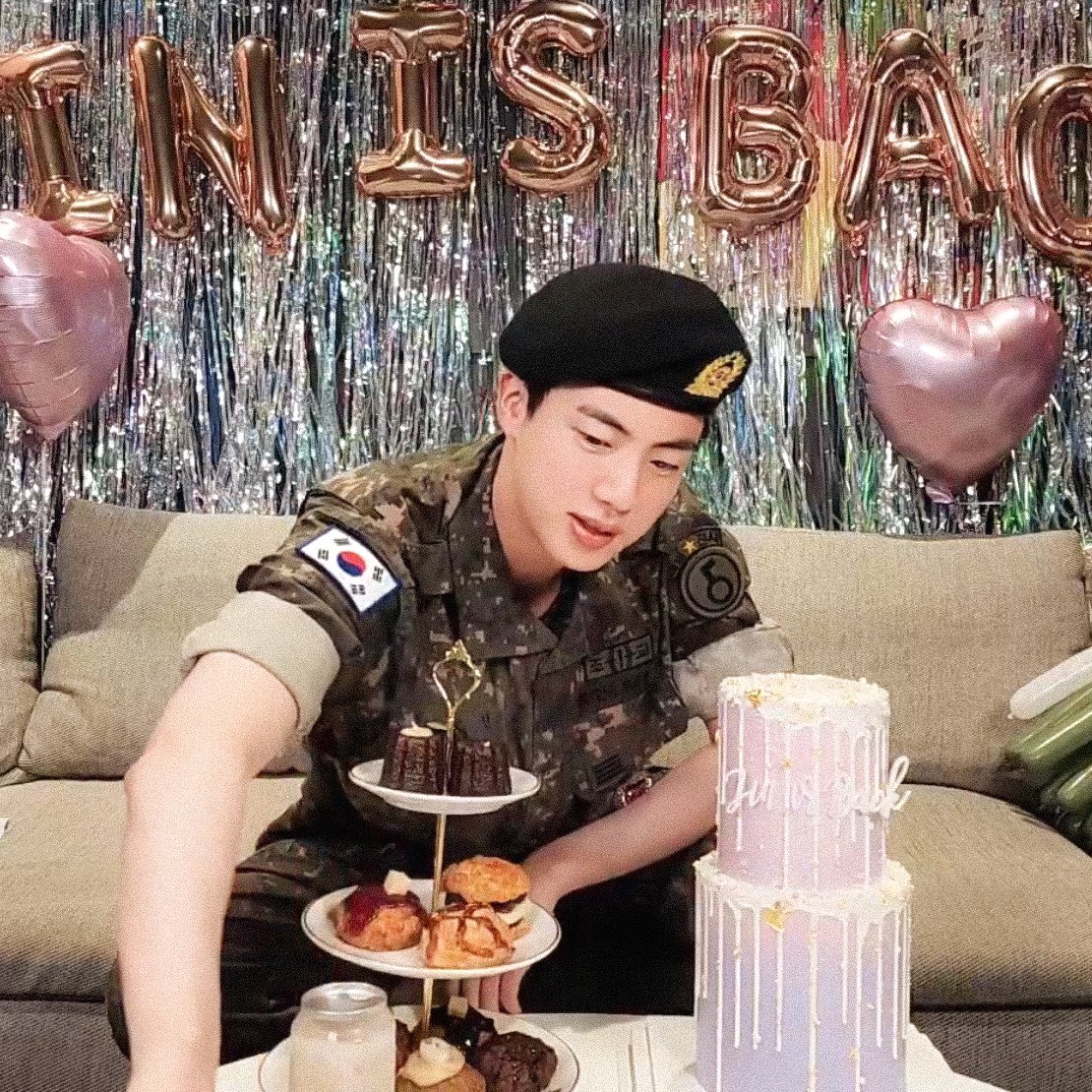 mands ⁷🌙 arirang 🪭 tweet media