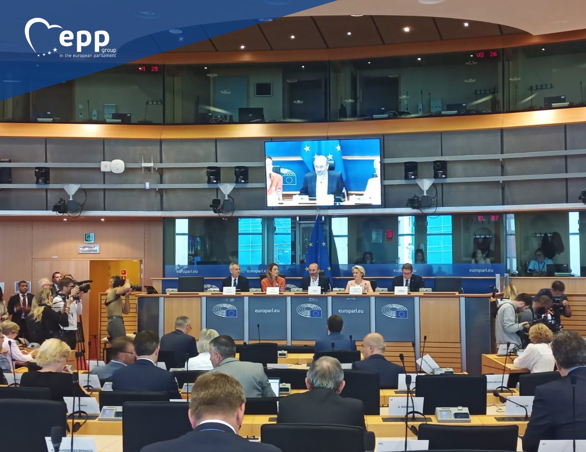 Evropská lidová strana se poprvé schází po svém vítězství ve volbách do Evropského parlamentu. Zůstává nejsilnější frakcí v EP. Ursula von der Leyen je naší nezpochybnitelnou kandidátkou na předsedkyni Evropské komise.