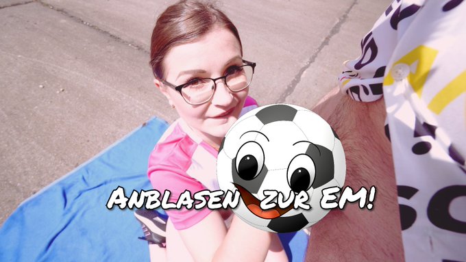 Heute gibt's einen kleinen #Vorgeschmack auf die #EM. 😏😋  #Freust du dich auch schon so?? 🥳  👇🏻👇🏻👇🏻 https://t<a href="/tag/vorgeschmack"class="tags">#Vorgeschmack</a><a href="/tag/em"class="tags"><span>#em</span></a><a href="/tag/freust"class="tags"><span>#freust</span></a>