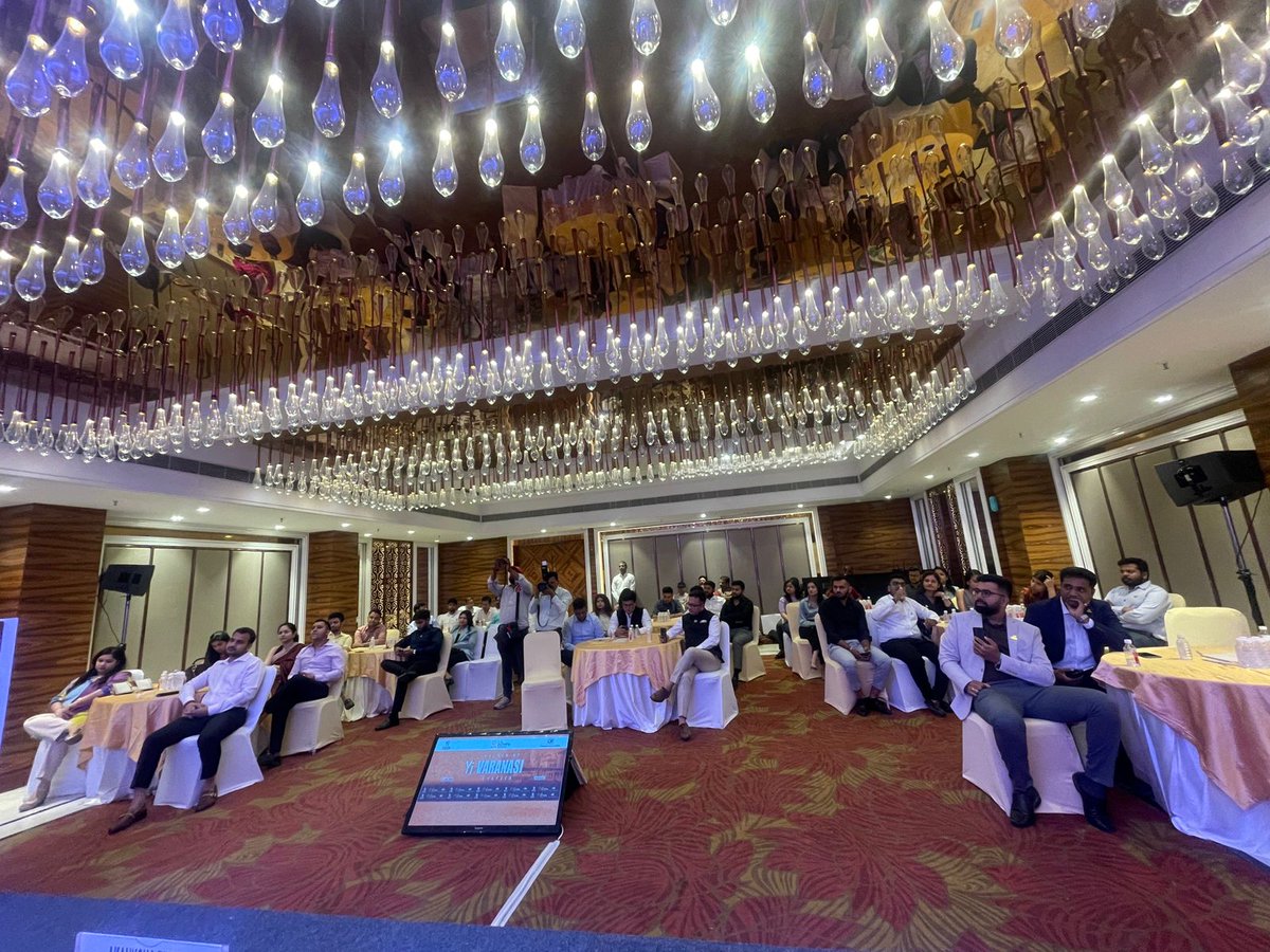 Young Indians (Yi) tweet media