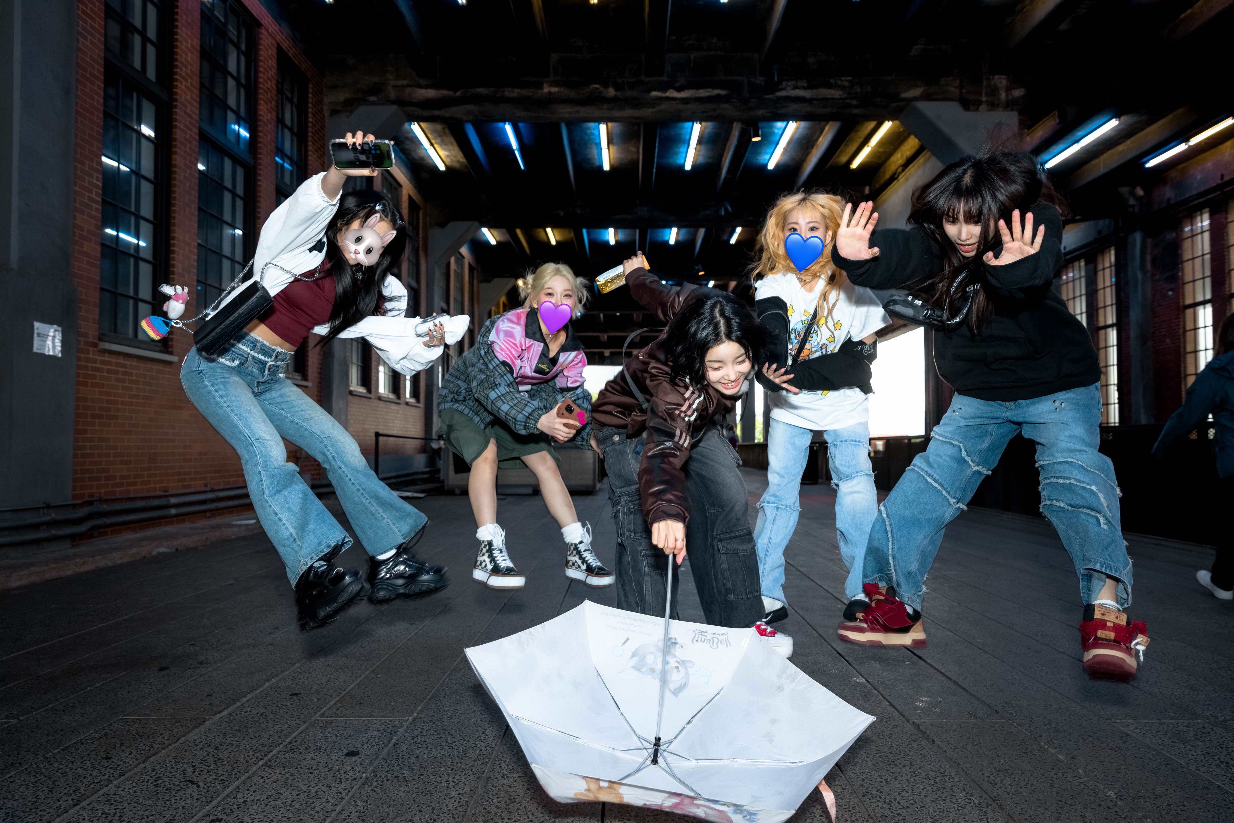 GP20REsacAATRwI?format=jpg&name=4096x4096