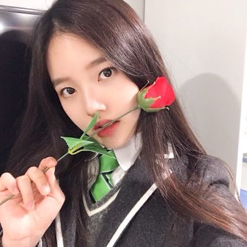fffhksi's tweet photo. 때는 브룸브룸 시절
n년간 교복충이었던 수내..
영파여고수진님을 너무 보고싶어 팬싸템으로 준비하려고햇는데
>일반사립여고<를 나온 수진님 교복을 생각보다 구하기가 쉽지 않아서 여기저기 연락을 넣게 되는데 ..

#Weeekly #위클리 #Weee_ing #알려줄게_내_TMI https://t.co/lSKKsvjJYZ