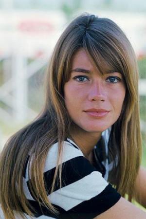 « Toutes les garçons et les filles de mon âge … »    RIP Françoise Hardy  #FrançoiseHardy #culture #France