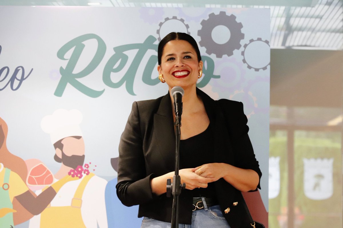 Alamedillas's tweet photo. Ya ha sido inaugurada la 3° Feria de Empleo de Retiro por parte de @marganoamarga Jefa de Departamento de Servicios Sociales del distrito

Os esperamos a lo largo de la mañana en el @_ElRetiro

📌 Pabellón Cecilio Rodríguez 
Metro Ibiza 

#IIIFeriaDeEmpleoRetiro
#Empleo #Madrid https://t.co/K4xEYiPnS0