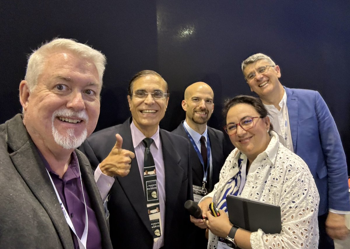Dion Hinchcliffe tweet media