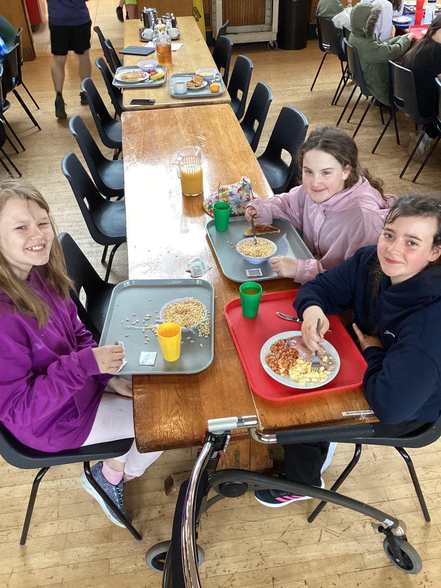 Bags are packed, we’re enjoying our final breakfast and excited for our last activities! 🍳😀🙌