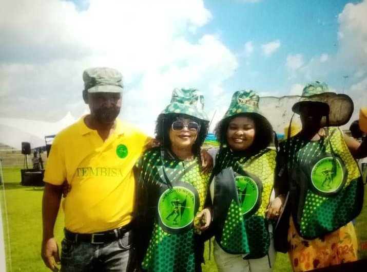 themankhosi's tweet image. uMkhonto WeSizwe MK Party have now gone underground...

uMkhonto WeSizwe MK Party is working for the poeple by the poeple with the poeple.

#VoteFraud #VoteRigging by @IECSouthAfrica and ANC of Ramaphosa.