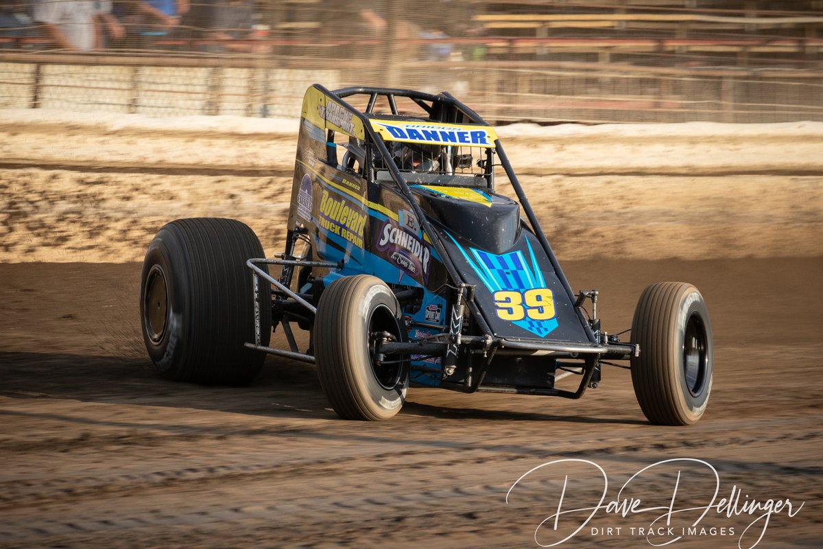 DaveDellinger_'s tweet photo. Congratulations to @briggsdanner78 on picking up his first USAC National Sprint Car Tour win last night at Grandview Speedway!! Night one of Eastern Storm is in the books! @USACNation @TOTHRacing https://t.co/VATPHElupm