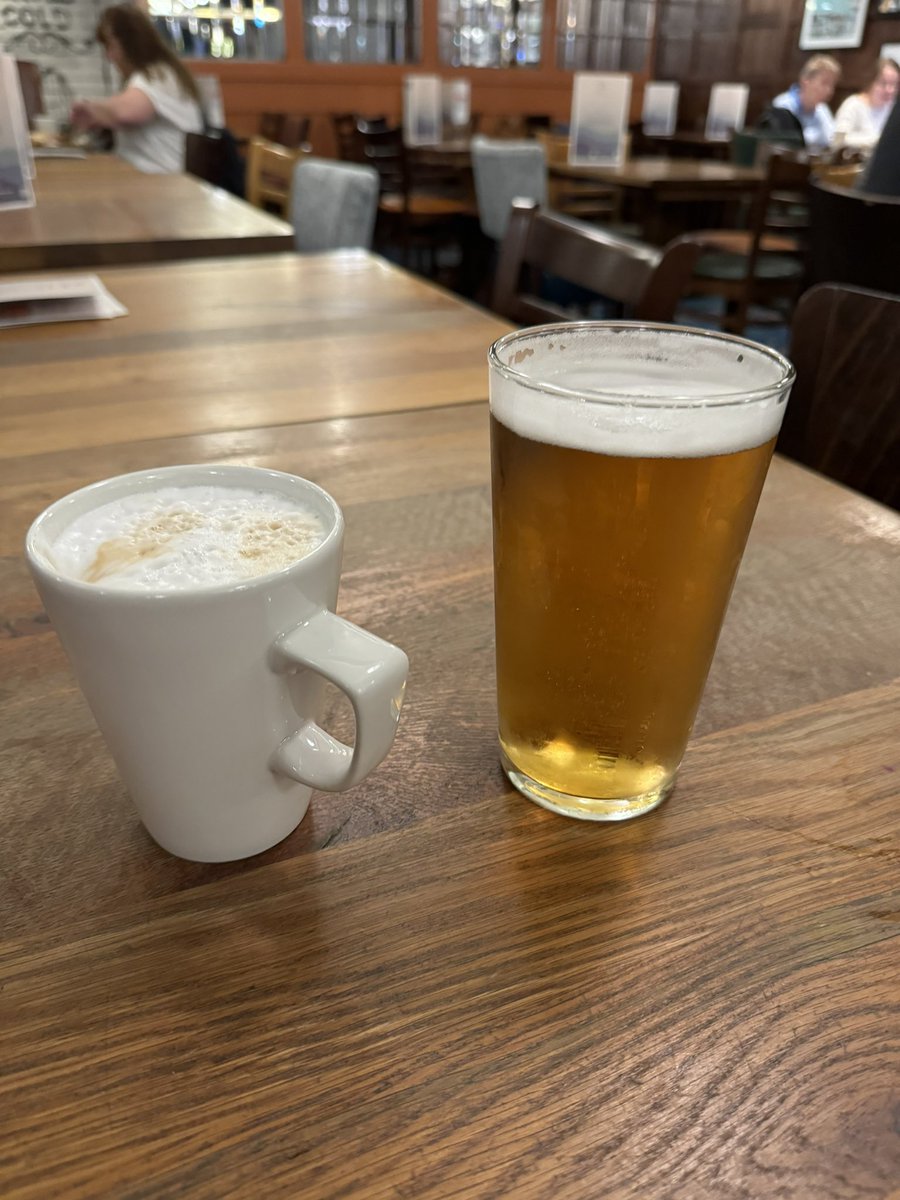 Derek Leicesterwolf (@des_derek) on Twitter photo Birmingham airport queue update, 50 minutes from taxi drop off to this <a href="/bhx_official/">Birmingham Airport</a> staff were fantastic 👍 Birmingham airport queue update, 50 minutes from taxi drop off to this <a href="/bhx_official/">Birmingham Airport</a> staff were fantastic 👍
