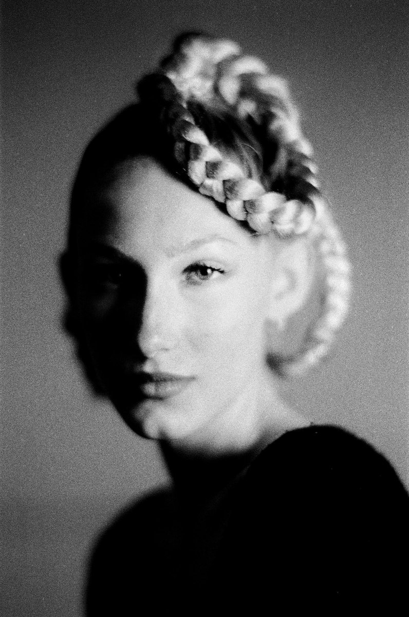 mickeyjspear's tweet image. Jade