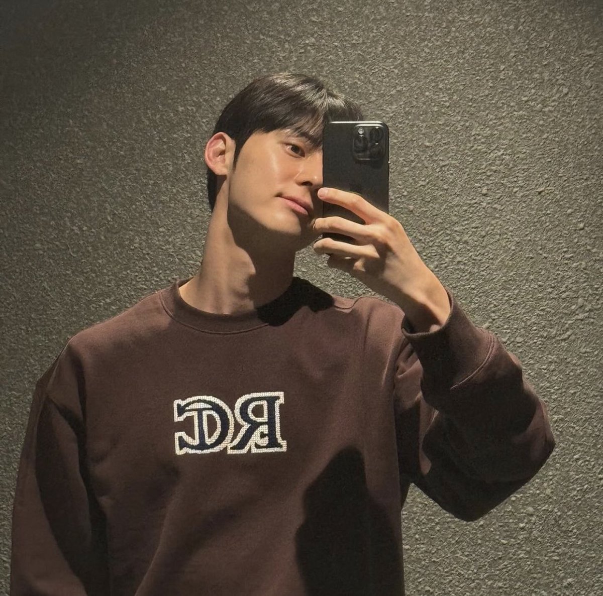 Minhyun (@miinhyurn) on Twitter photo 