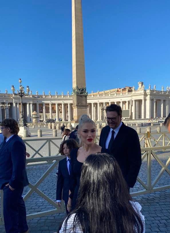 forgwenandblake's tweet photo. I can just imagine Gwen’s happiness being at the Vatican with Blake and the boys 🥺🙏❤️ https://t.co/Dx3vBCtAdf