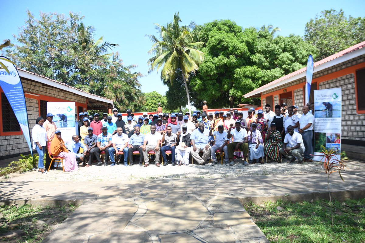 KmfriResearch's tweet photo. 1/4 Over 70 seaweed farmers and partners have completed an 8-day field-based training on Seaweed Best Management Practices dubbed "Restorative Seaweed Farming" in Kwale County, Kenya. https://t.co/OvBbHr3ojO