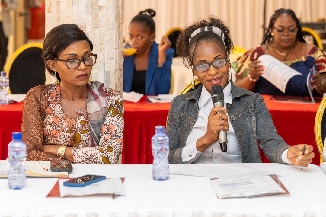 dyferap's tweet photo. 06-07. 06| Atelier MONUSCO
La @dyferap a participé à l'Atelier de Stratégies inclusives pour une bonne gouvernance financière, électorale et des ressources naturelles organisé par la @MONUSCO en collaboration @ebuteli et @USAIDinDRC. @MerveillesKamba était présente. https://t.co/jdik5eMBGQ