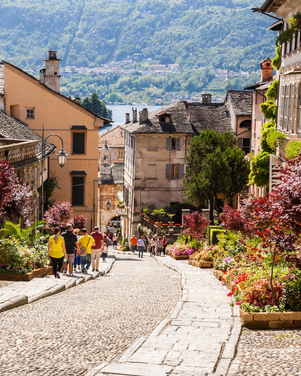 Want to visit the Italian Lakes? Have you thought about Lake Orta? 🌊

This smaller, relatively undiscovered lake is refreshingly uncrowded but just as picturesque ☀️ Discover it for yourself with our Scenic Lake Orta tour: ow.ly/LtIu50Sejvo

#titantravel