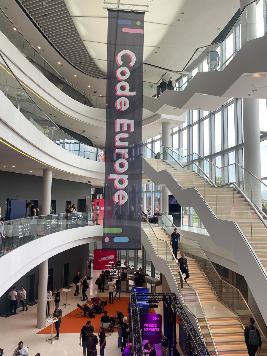 cavendishpros's tweet image. Some member of the technology team has a great day at Code Europe 😎 
Michał Linek and Klaudia Dudek spent the day in Krakow speaking with tech enthusiasts, attending companies and immersing themselves in the latest trends within the industry.
#codeeurope