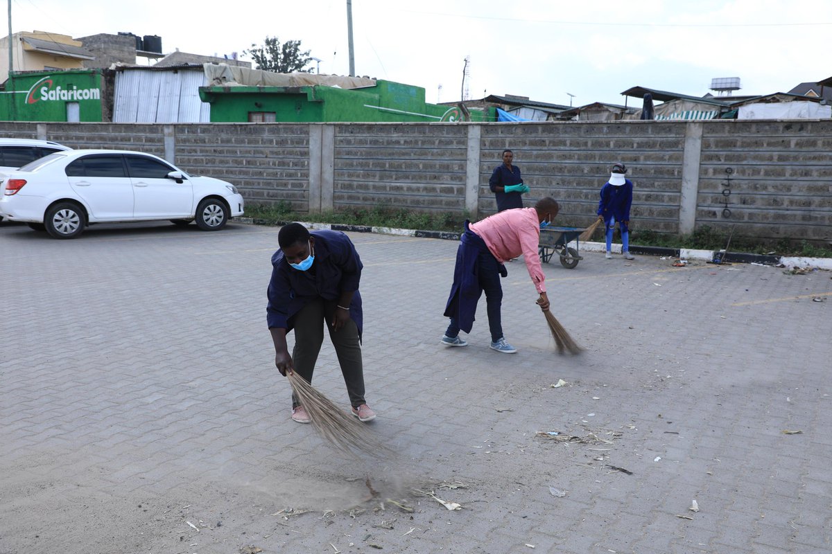 Prince_Victer's tweet photo. Participants are encouraged to perform their tasks diligently, as it could lead to future engagements with the government.
#SafishaMachakosProgram Governor Wavinya Ndeti @Wavinya_Ndeti @Machakos_Gov https://t.co/V8Wo2QRb60