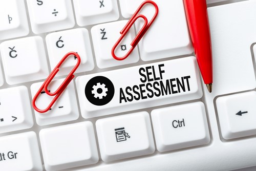 NumbersRUsLtd's tweet photo. Need to register for self-assessment? #HMRC #SelfAssessment https://t.co/3ZxehyBvHu https://t.co/YiyrSJ2m4D