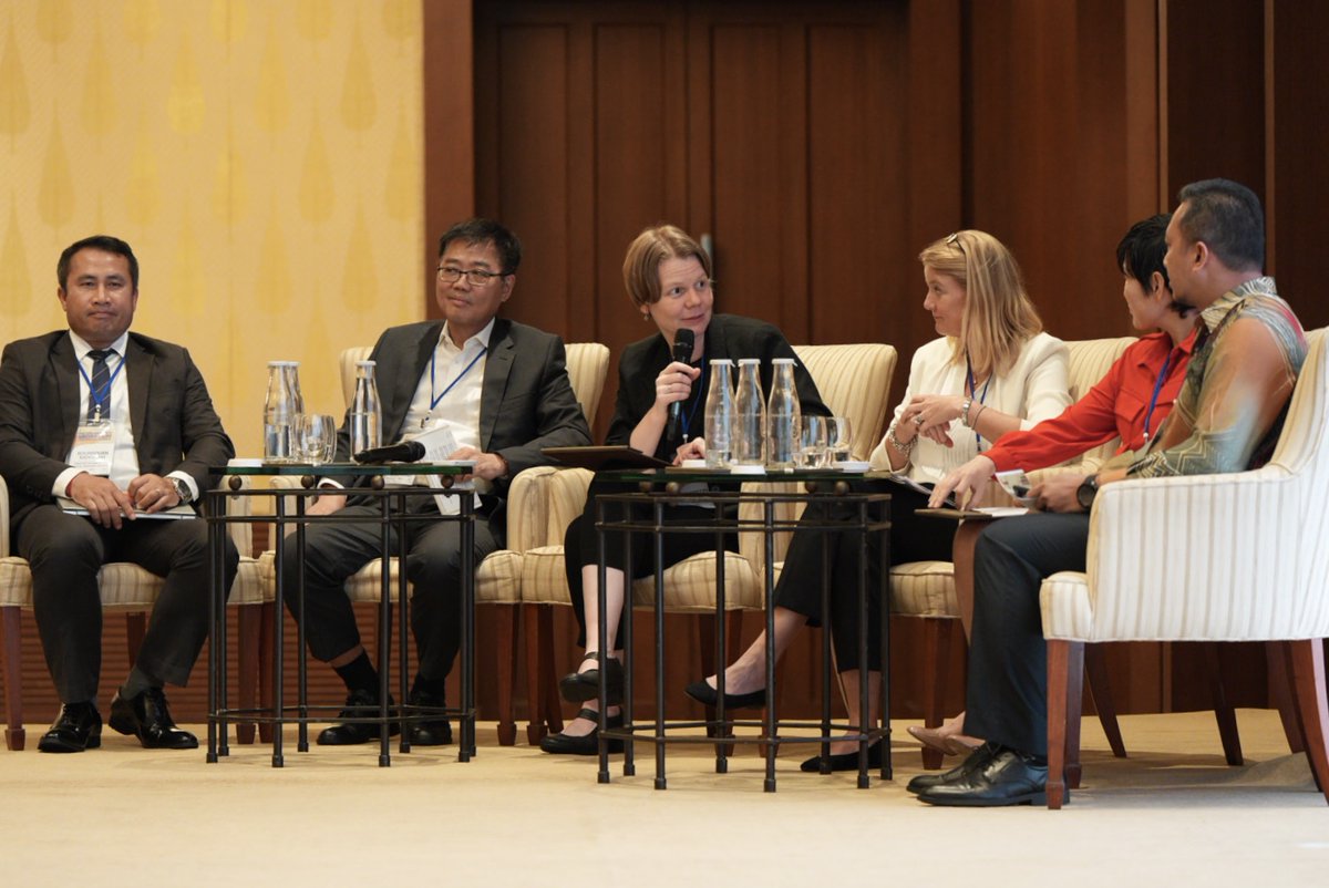 IOMAsiaPacific's tweet photo. The opening session of the #EAPMigration Conference kicked off with insights on #BetterMigration policies, skills development, and global cooperation for #SustainableDevelopment.
IOM thanks @WB_AsiaPacific, @ILOAsiaPacific & @GlobalKNOMAD for this meaningful partnership! https://t.co/TYdiwolJ0f