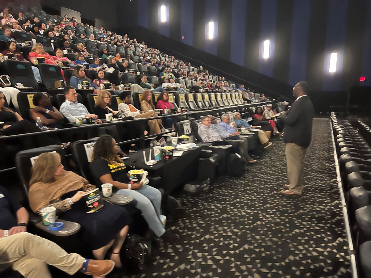 Wrapped the first day of Leadership Summit watching "The Right to Read" and a thought-provoking debrief with its star, Kareem Weaver. The ability to read is the new civil rights issue of our generation. Let's continue to advocate for literacy and access to this fundamental right.