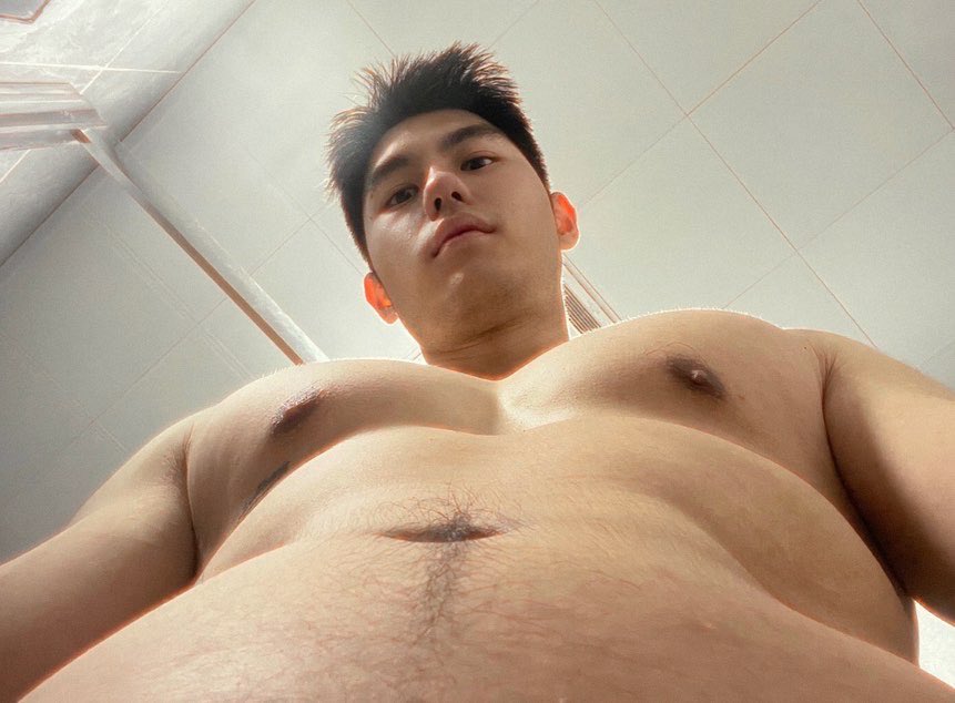 给你宇宙飞船 tweet media