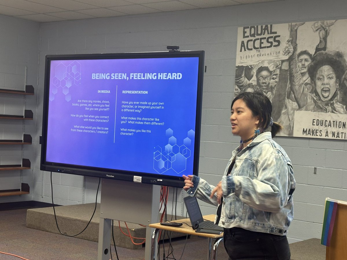 silvana_cyc's tweet photo. Thank you Dany form Asian Community AIDS Services (ACAS) for joining our @tdsb_DSS 2nd Annual Gender Sexuality Alliance Conference today. Your presentation asking Ss what makes you feel powerful & at home in your bodies & experiences was informative .#CommunityPartnersMatter https://t.co/sdC4ga0PWG