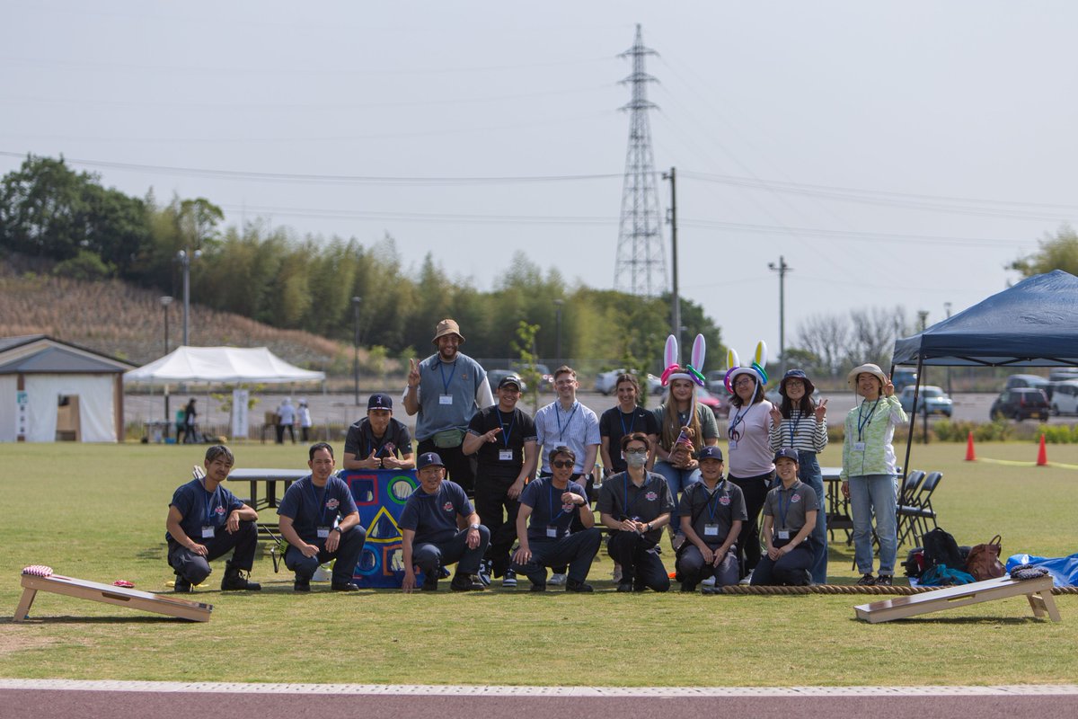 OkinawaMarines's tweet photo. Volunteers from MCAS Iwakuni participated in the Owl Park Inclusive Day at Atagoyama Fukuro Park. 

This event allowed #MCASIwakuni volunteers to connect with the #Community &amp; provided a safe, fun day for children with special needs to enjoy the park with #USServicemembers. https://t.co/oR9vJ2thhD