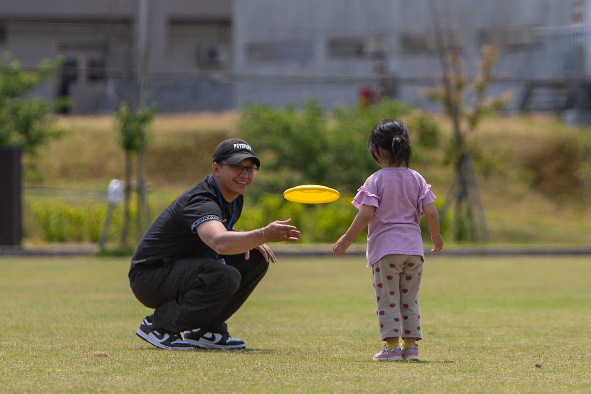 OkinawaMarines's tweet photo. Volunteers from MCAS Iwakuni participated in the Owl Park Inclusive Day at Atagoyama Fukuro Park. 

This event allowed #MCASIwakuni volunteers to connect with the #Community &amp; provided a safe, fun day for children with special needs to enjoy the park with #USServicemembers. https://t.co/oR9vJ2thhD