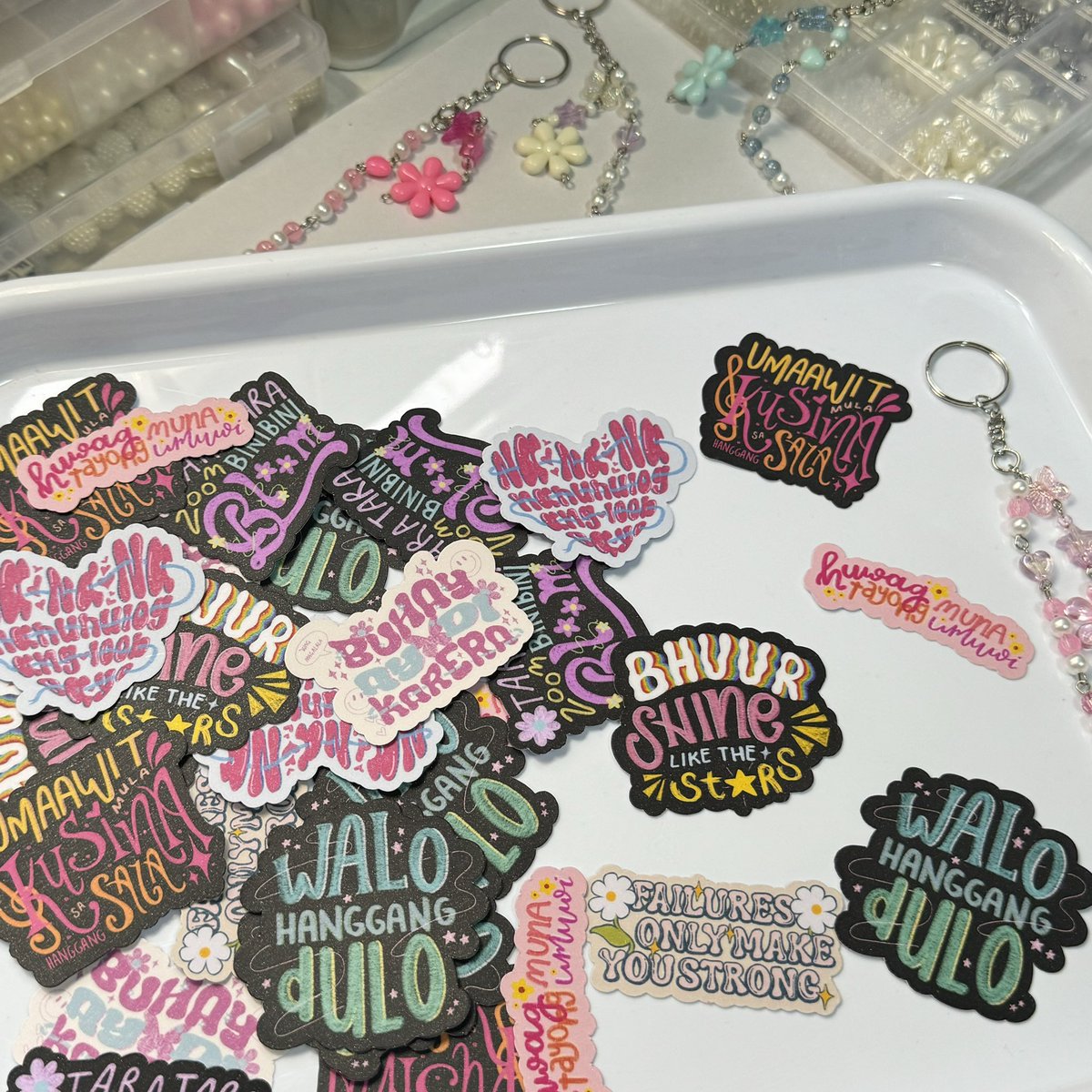 gomawoahph's tweet photo. 𓍢ִ໋🌷֒✧ ༘ ⋆｡♡  bini sticker pack pre-order [batch 1]

sticker details:
❀ size: 2-2.5 inches, glitter finish
❀ 8 designs of our favorite bini songs

pre-order form and details: https://t.co/FhZSjRNgeO

doo: june 19, 2024

#bini #bini_ph https://t.co/JX8OrnOtQ0