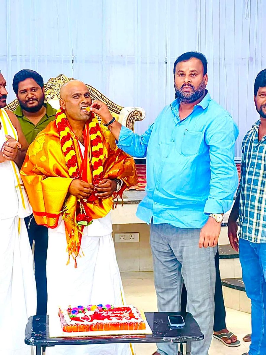 SNREDDY08's tweet image. నేడు ఆంధ్ర ప్రదేశ్ మంత్రి వర్యులు గా ప్రమాణ స్వీకారం చేయనున్న @Ramudu_RCT అన్న గారికి శుభాకాంక్షలు 
#TEAMPAR #rayachotI #ramuduanna #padamatiananthreddy