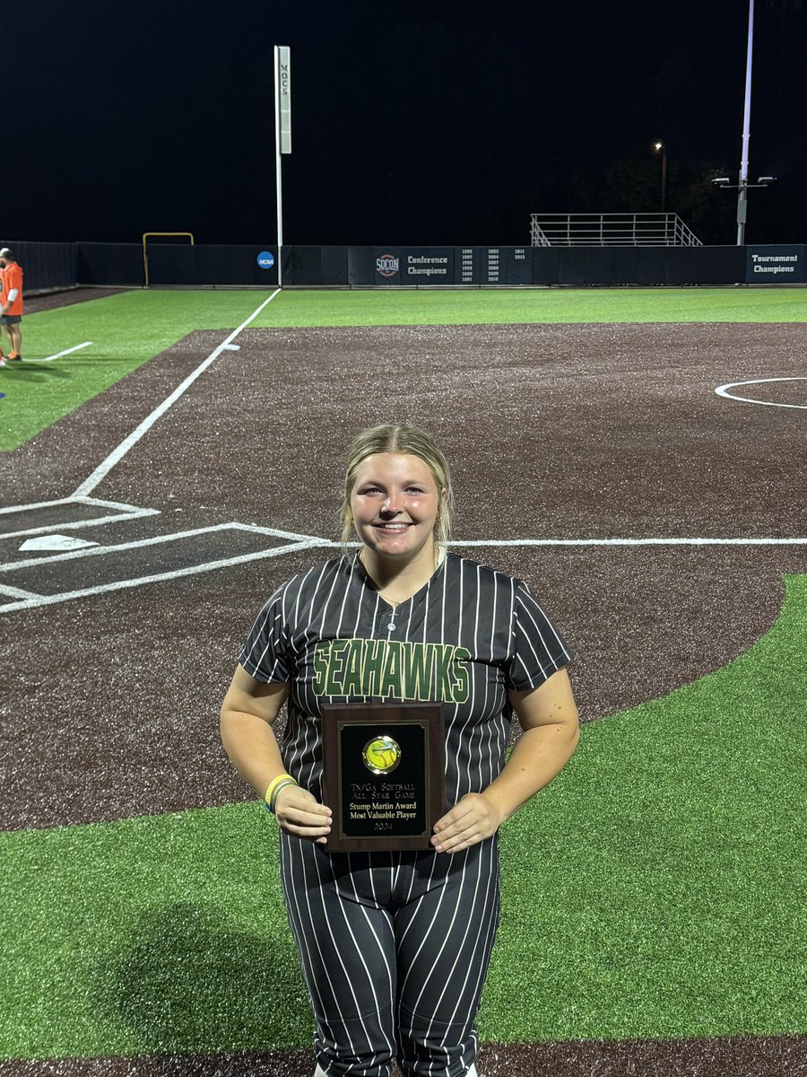 Ella Cunningham tweet media