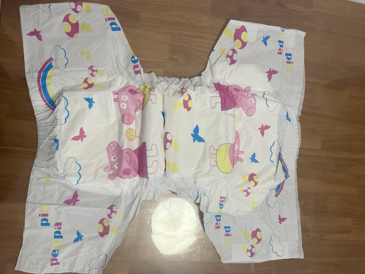 CuteDiaper_'s tweet photo. Model will wear it , you will love Peppa pig more !
#abdl https://t.co/bTyPKN4Dz1