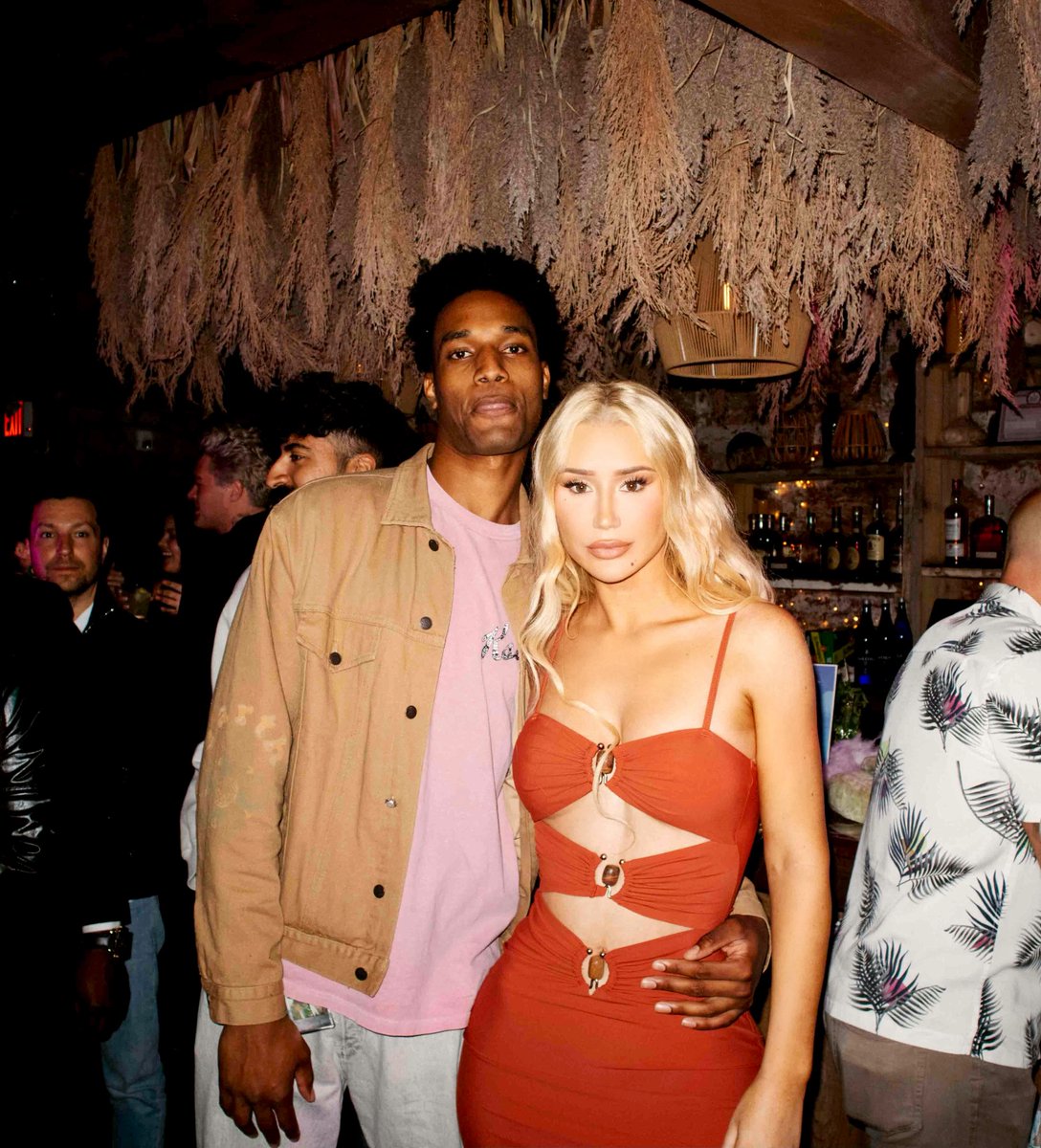 IGGY AZALEA tweet media