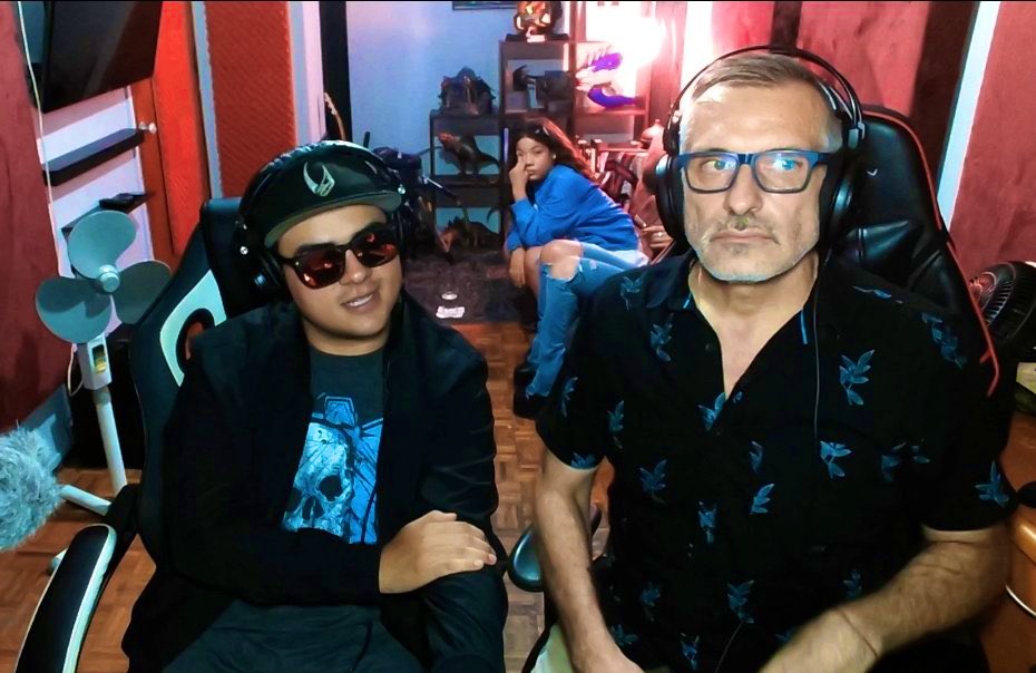 EG_wicho's tweet photo. GEARS OF WAR ESTÁ DE VUELTA…

Gracias por todo… fue un placer vivir esto a su lado junto a @seballapur.

Hoy cumplí un sueño después de 13 años que verán en YT esta semana (y algunos vieron en vivo) sumado a un regalo que le hice al maestro, espérenlo.

HERMANOS HASTA EL FIN. https://t.co/ziPLN1AFfh