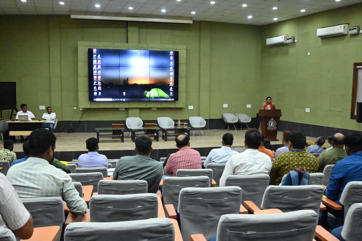 OfficersRevenue's tweet image. The Certification Program on Modern Survey Methods has been successfully completed @OfficersRevenue. Congratulations to all Revenue Officials who participated in this Training Program #SurveyMethods #RevenueTraining #Innovation